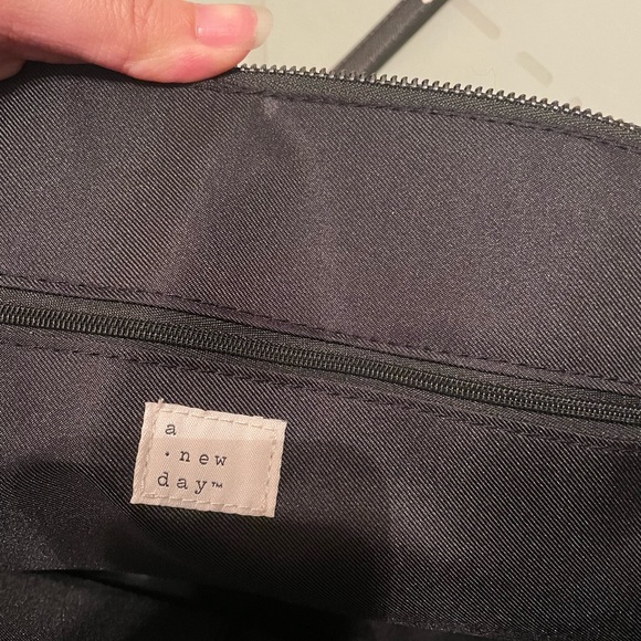 A New Day Black Floral Satchel Purse NWOT - Picture 9 of 10